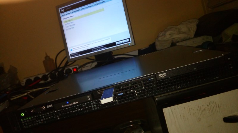 DELL PowerEdge R220 сървър - инсталация DELL PowerEdge R220 сървър install